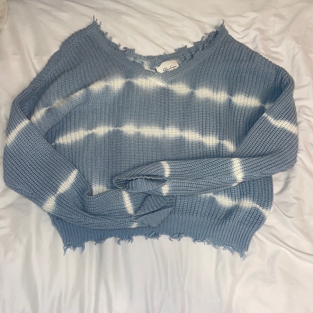 BLUE CROPPED SWEATER